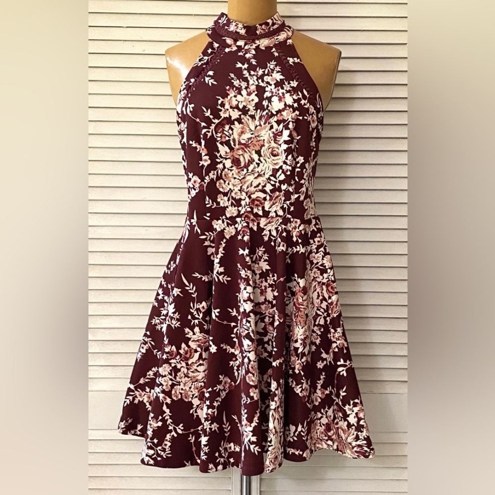 B Darlin Dress Women’s Small Burgundy Floral High Neck Sleeveless Fit & Flare
